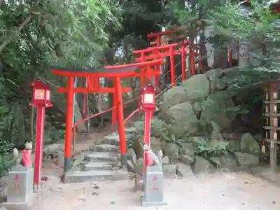 天開稲荷社の鳥居