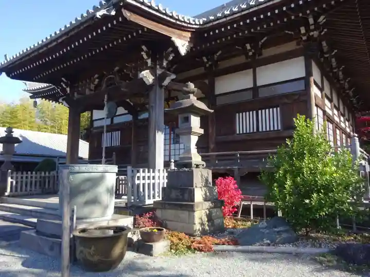 妙蓮寺の本殿・本堂