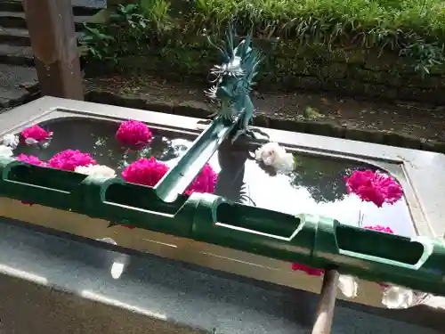 事任八幡宮の手水舎