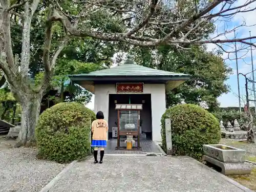香園寺の本殿・本堂