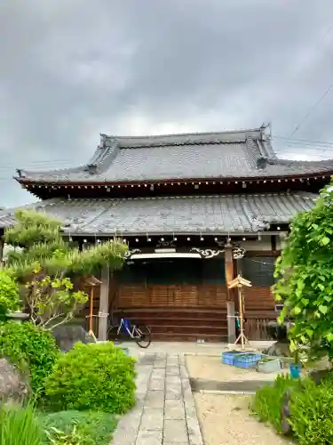 常照寺の{uncategorized: "未分類", other: "その他", undefined: "問題あり", building: "その他建物", grave: "お墓", sacred_gate: "鳥居", guardian: "狛犬", statue: "像", buddha: "仏像", history: "歴史", nature: "自然", garden: "庭園", animal: "動物", pagoda: "塔", temizu: "手水舎", mountain_gate: "山門・神門", sanctuary: "本殿・本堂", subordinate: "末社・摂社", art: "芸術", scenery: "景色", jizo: "地蔵", ema: "絵馬", goshuin: "御朱印", omikuji: "おみくじ", items: "授与品その他", amulet: "お守り", goshuincho: "御朱印帳", eats: "食事", festival: "お祭り", votive_dance: "神楽", shichigosan: "七五三参", wedding: "結婚式", experience: "体験その他", initially: "初詣", around: "周辺", anti_infection: "感染症対策"}