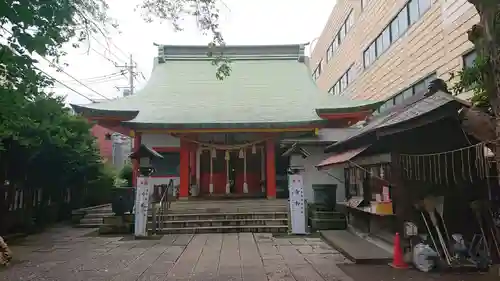 氷川鍬神社の本殿