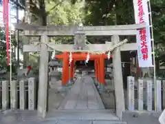 孫太郎稲荷神社（薬師寺境内社）の鳥居