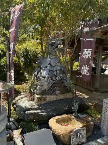 立江寺の{uncategorized: "未分類", other: "その他", undefined: "問題あり", building: "その他建物", grave: "お墓", sacred_gate: "鳥居", guardian: "狛犬", statue: "像", buddha: "仏像", history: "歴史", nature: "自然", garden: "庭園", animal: "動物", pagoda: "塔", temizu: "手水舎", mountain_gate: "山門・神門", sanctuary: "本殿・本堂", subordinate: "末社・摂社", art: "芸術", scenery: "景色", jizo: "地蔵", ema: "絵馬", goshuin: "御朱印", omikuji: "おみくじ", items: "授与品その他", amulet: "お守り", goshuincho: "御朱印帳", eats: "食事", festival: "お祭り", votive_dance: "神楽", shichigosan: "七五三参", wedding: "結婚式", experience: "体験その他", initially: "初詣", around: "周辺", anti_infection: "感染症対策"}