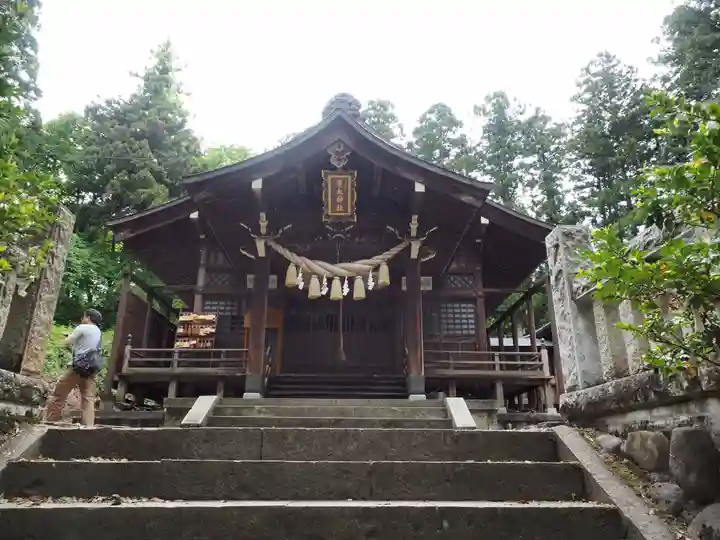 斐太神社の本殿・本堂