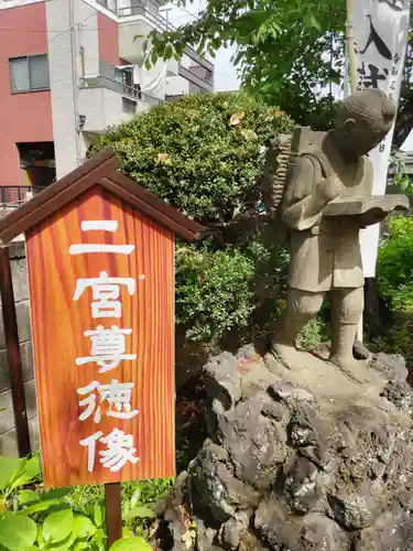 上戸田氷川神社の像