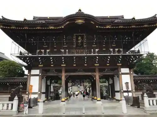 成田山新勝寺の山門・神門