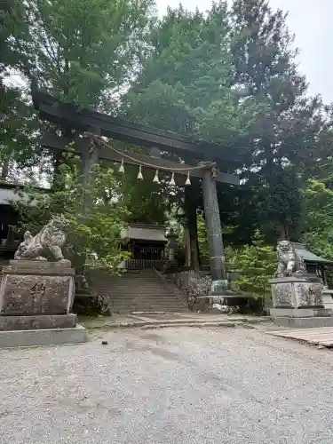 諏訪大社上社前宮(長野県)