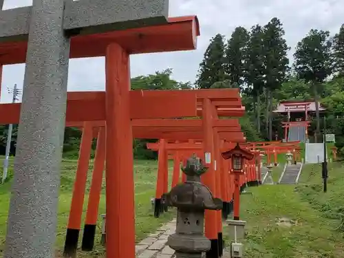 高屋敷稲荷神社の鳥居