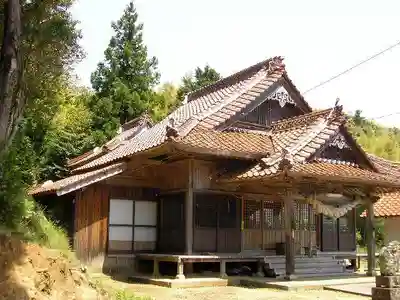 白岩神社の本殿・本堂