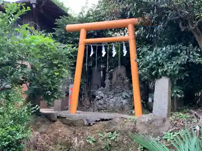 横浜御嶽神社の末社・摂社