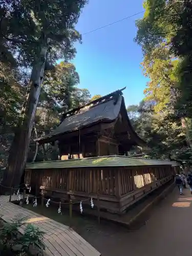 奥宮(鹿島神宮摂社)の{uncategorized: "未分類", other: "その他", undefined: "問題あり", building: "その他建物", grave: "お墓", sacred_gate: "鳥居", guardian: "狛犬", statue: "像", buddha: "仏像", history: "歴史", nature: "自然", garden: "庭園", animal: "動物", pagoda: "塔", temizu: "手水舎", mountain_gate: "山門・神門", sanctuary: "本殿・本堂", subordinate: "末社・摂社", art: "芸術", scenery: "景色", jizo: "地蔵", ema: "絵馬", goshuin: "御朱印", omikuji: "おみくじ", items: "授与品その他", amulet: "お守り", goshuincho: "御朱印帳", eats: "食事", festival: "お祭り", votive_dance: "神楽", shichigosan: "七五三参", wedding: "結婚式", experience: "体験その他", initially: "初詣", around: "周辺", anti_infection: "感染症対策"}