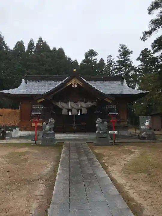 鷹日神社の本殿・本堂