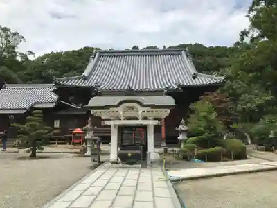 金泉寺の本殿・本堂