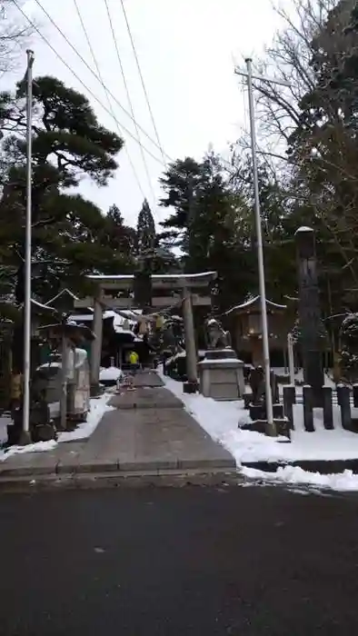 太平山三吉神社総本宮の鳥居