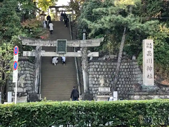 品川神社の鳥居