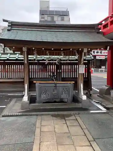鷲神社の手水舎