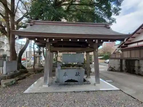 片山八幡神社の手水舎