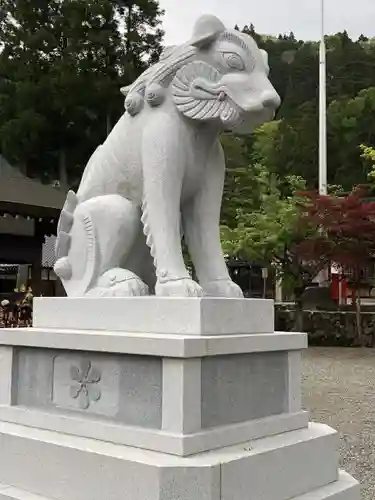 飛驒一宮水無神社の狛犬