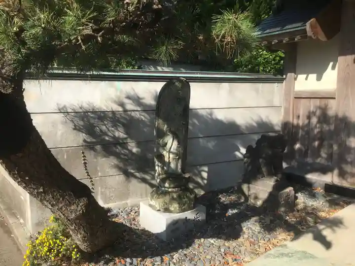 普光山 普傳寺の仏像