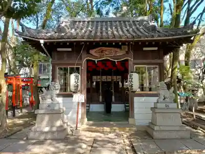 射楯兵主神社の{uncategorized: "未分類", other: "その他", undefined: "問題あり", building: "その他建物", grave: "お墓", sacred_gate: "鳥居", guardian: "狛犬", statue: "像", buddha: "仏像", history: "歴史", nature: "自然", garden: "庭園", animal: "動物", pagoda: "塔", temizu: "手水舎", mountain_gate: "山門・神門", sanctuary: "本殿・本堂", subordinate: "末社・摂社", art: "芸術", scenery: "景色", jizo: "地蔵", ema: "絵馬", goshuin: "御朱印", omikuji: "おみくじ", items: "授与品その他", amulet: "お守り", goshuincho: "御朱印帳", eats: "食事", festival: "お祭り", votive_dance: "神楽", shichigosan: "七五三参", wedding: "結婚式", experience: "体験その他", initially: "初詣", around: "周辺", anti_infection: "感染症対策"}