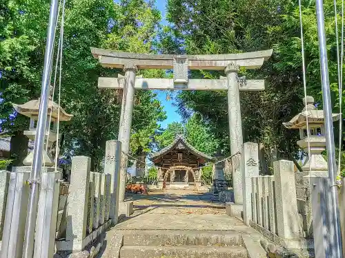 東條八幡社の鳥居