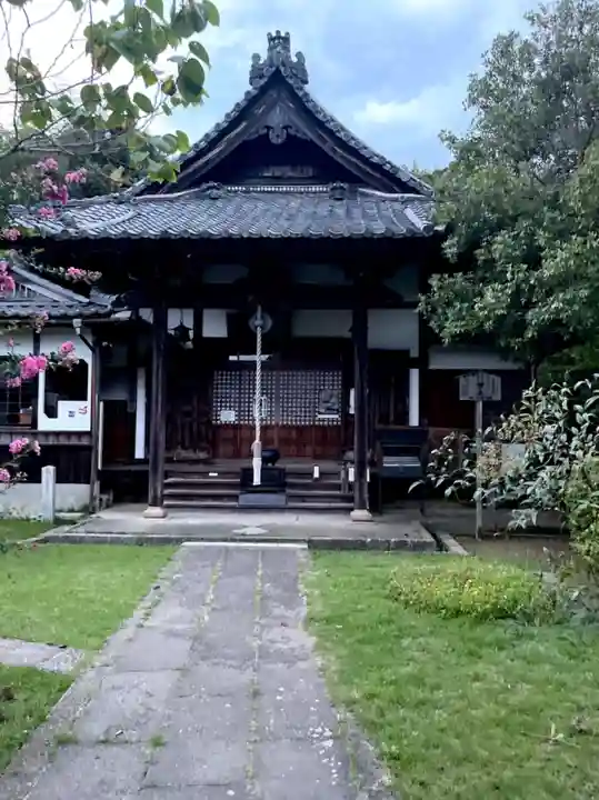 乗願寺の本殿・本堂