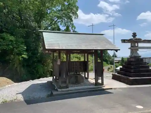 暮明御厨神明社の手水舎