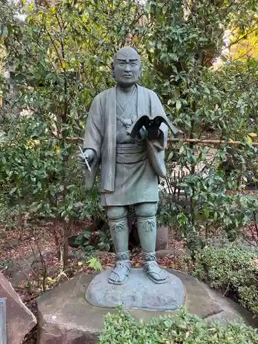 報徳二宮神社の像