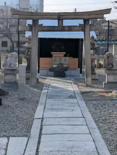 姫嶋神社の{uncategorized: "未分類", other: "その他", undefined: "問題あり", building: "その他建物", grave: "お墓", sacred_gate: "鳥居", guardian: "狛犬", statue: "像", buddha: "仏像", history: "歴史", nature: "自然", garden: "庭園", animal: "動物", pagoda: "塔", temizu: "手水舎", mountain_gate: "山門・神門", sanctuary: "本殿・本堂", subordinate: "末社・摂社", art: "芸術", scenery: "景色", jizo: "地蔵", ema: "絵馬", goshuin: "御朱印", omikuji: "おみくじ", items: "授与品その他", amulet: "お守り", goshuincho: "御朱印帳", eats: "食事", festival: "お祭り", votive_dance: "神楽", shichigosan: "七五三参", wedding: "結婚式", experience: "体験その他", initially: "初詣", around: "周辺", anti_infection: "感染症対策"}
