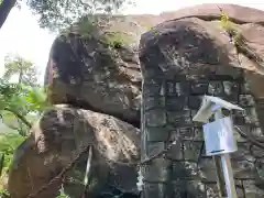 越木岩神社の建物その他