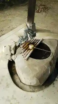 立野神社の手水舎