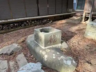 床尾神社の{uncategorized: "未分類", other: "その他", undefined: "問題あり", building: "その他建物", grave: "お墓", sacred_gate: "鳥居", guardian: "狛犬", statue: "像", buddha: "仏像", history: "歴史", nature: "自然", garden: "庭園", animal: "動物", pagoda: "塔", temizu: "手水舎", mountain_gate: "山門・神門", sanctuary: "本殿・本堂", subordinate: "末社・摂社", art: "芸術", scenery: "景色", jizo: "地蔵", ema: "絵馬", goshuin: "御朱印", omikuji: "おみくじ", items: "授与品その他", amulet: "お守り", goshuincho: "御朱印帳", eats: "食事", festival: "お祭り", votive_dance: "神楽", shichigosan: "七五三参", wedding: "結婚式", experience: "体験その他", initially: "初詣", around: "周辺", anti_infection: "感染症対策"}