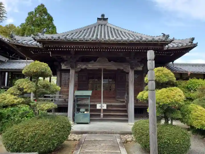 持宝院の本殿・本堂
