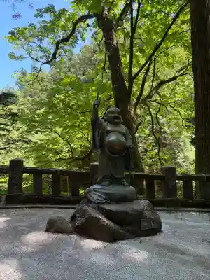 榛名神社の{uncategorized: "未分類", other: "その他", undefined: "問題あり", building: "その他建物", grave: "お墓", sacred_gate: "鳥居", guardian: "狛犬", statue: "像", buddha: "仏像", history: "歴史", nature: "自然", garden: "庭園", animal: "動物", pagoda: "塔", temizu: "手水舎", mountain_gate: "山門・神門", sanctuary: "本殿・本堂", subordinate: "末社・摂社", art: "芸術", scenery: "景色", jizo: "地蔵", ema: "絵馬", goshuin: "御朱印", omikuji: "おみくじ", items: "授与品その他", amulet: "お守り", goshuincho: "御朱印帳", eats: "食事", festival: "お祭り", votive_dance: "神楽", shichigosan: "七五三参", wedding: "結婚式", experience: "体験その他", initially: "初詣", around: "周辺", anti_infection: "感染症対策"}