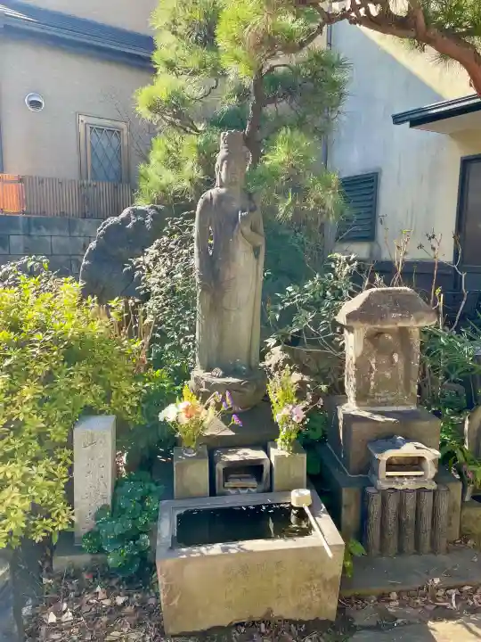 養国寺の{uncategorized: "未分類", other: "その他", undefined: "問題あり", building: "その他建物", grave: "お墓", sacred_gate: "鳥居", guardian: "狛犬", statue: "像", buddha: "仏像", history: "歴史", nature: "自然", garden: "庭園", animal: "動物", pagoda: "塔", temizu: "手水舎", mountain_gate: "山門・神門", sanctuary: "本殿・本堂", subordinate: "末社・摂社", art: "芸術", scenery: "景色", jizo: "地蔵", ema: "絵馬", goshuin: "御朱印", omikuji: "おみくじ", items: "授与品その他", amulet: "お守り", goshuincho: "御朱印帳", eats: "食事", festival: "お祭り", votive_dance: "神楽", shichigosan: "七五三参", wedding: "結婚式", experience: "体験その他", initially: "初詣", around: "周辺", anti_infection: "感染症対策"}