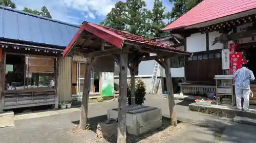 弘誓山　養泉寺(山形県)