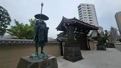 高野山東京別院の{uncategorized: "未分類", other: "その他", undefined: "問題あり", building: "その他建物", grave: "お墓", sacred_gate: "鳥居", guardian: "狛犬", statue: "像", buddha: "仏像", history: "歴史", nature: "自然", garden: "庭園", animal: "動物", pagoda: "塔", temizu: "手水舎", mountain_gate: "山門・神門", sanctuary: "本殿・本堂", subordinate: "末社・摂社", art: "芸術", scenery: "景色", jizo: "地蔵", ema: "絵馬", goshuin: "御朱印", omikuji: "おみくじ", items: "授与品その他", amulet: "お守り", goshuincho: "御朱印帳", eats: "食事", festival: "お祭り", votive_dance: "神楽", shichigosan: "七五三参", wedding: "結婚式", experience: "体験その他", initially: "初詣", around: "周辺", anti_infection: "感染症対策"}