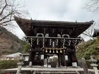 善峯寺の{uncategorized: "未分類", other: "その他", undefined: "問題あり", building: "その他建物", grave: "お墓", sacred_gate: "鳥居", guardian: "狛犬", statue: "像", buddha: "仏像", history: "歴史", nature: "自然", garden: "庭園", animal: "動物", pagoda: "塔", temizu: "手水舎", mountain_gate: "山門・神門", sanctuary: "本殿・本堂", subordinate: "末社・摂社", art: "芸術", scenery: "景色", jizo: "地蔵", ema: "絵馬", goshuin: "御朱印", omikuji: "おみくじ", items: "授与品その他", amulet: "お守り", goshuincho: "御朱印帳", eats: "食事", festival: "お祭り", votive_dance: "神楽", shichigosan: "七五三参", wedding: "結婚式", experience: "体験その他", initially: "初詣", around: "周辺", anti_infection: "感染症対策"}