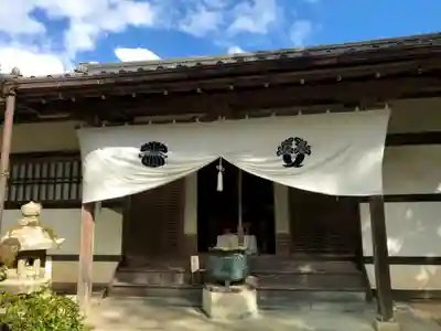 西明寺の本殿・本堂