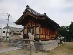 神明社の本殿