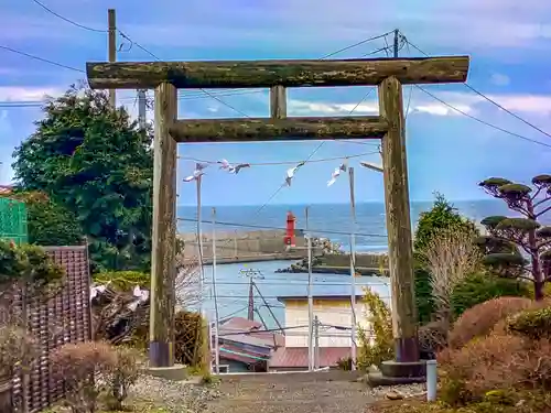 尻岸内八幡神社の鳥居