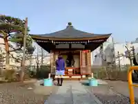 善導寺の本殿・本堂