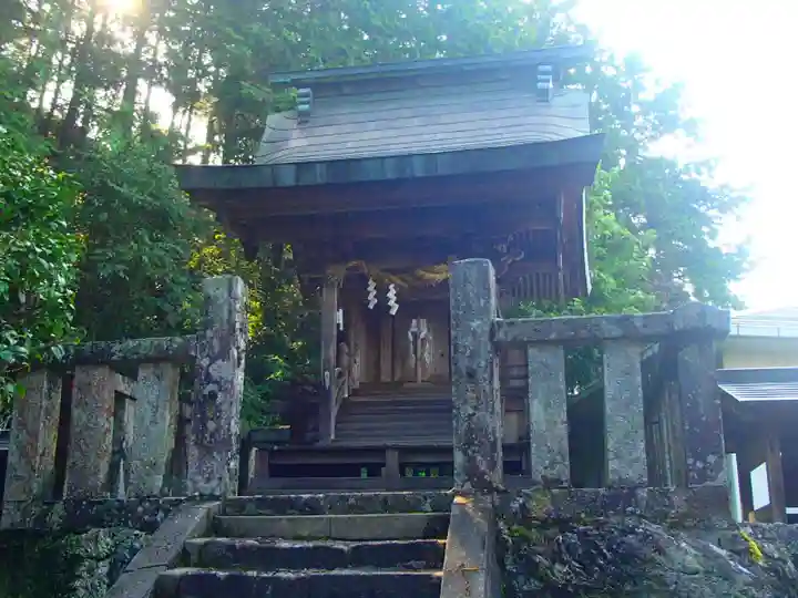 宝見神社の本殿・本堂