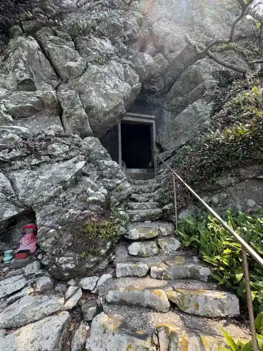 新村不動堂(高知県)