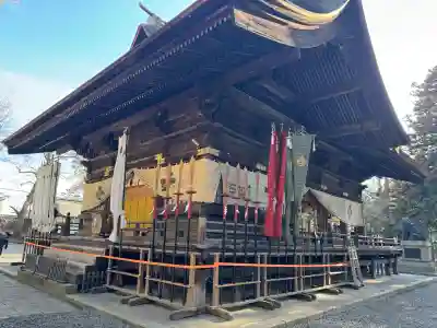 諏訪大社下社秋宮の{uncategorized: "未分類", other: "その他", undefined: "問題あり", building: "その他建物", grave: "お墓", sacred_gate: "鳥居", guardian: "狛犬", statue: "像", buddha: "仏像", history: "歴史", nature: "自然", garden: "庭園", animal: "動物", pagoda: "塔", temizu: "手水舎", mountain_gate: "山門・神門", sanctuary: "本殿・本堂", subordinate: "末社・摂社", art: "芸術", scenery: "景色", jizo: "地蔵", ema: "絵馬", goshuin: "御朱印", omikuji: "おみくじ", items: "授与品その他", amulet: "お守り", goshuincho: "御朱印帳", eats: "食事", festival: "お祭り", votive_dance: "神楽", shichigosan: "七五三参", wedding: "結婚式", experience: "体験その他", initially: "初詣", around: "周辺", anti_infection: "感染症対策"}