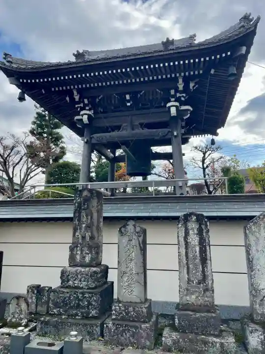 廣龍寺の{uncategorized: "未分類", other: "その他", undefined: "問題あり", building: "その他建物", grave: "お墓", sacred_gate: "鳥居", guardian: "狛犬", statue: "像", buddha: "仏像", history: "歴史", nature: "自然", garden: "庭園", animal: "動物", pagoda: "塔", temizu: "手水舎", mountain_gate: "山門・神門", sanctuary: "本殿・本堂", subordinate: "末社・摂社", art: "芸術", scenery: "景色", jizo: "地蔵", ema: "絵馬", goshuin: "御朱印", omikuji: "おみくじ", items: "授与品その他", amulet: "お守り", goshuincho: "御朱印帳", eats: "食事", festival: "お祭り", votive_dance: "神楽", shichigosan: "七五三参", wedding: "結婚式", experience: "体験その他", initially: "初詣", around: "周辺", anti_infection: "感染症対策"}