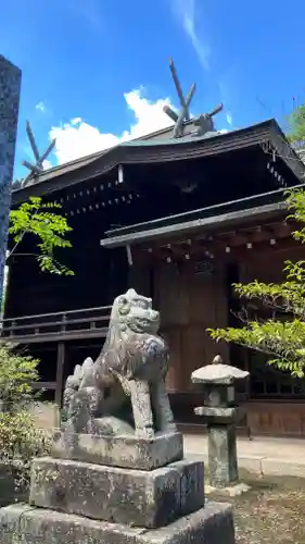 艮神社の狛犬