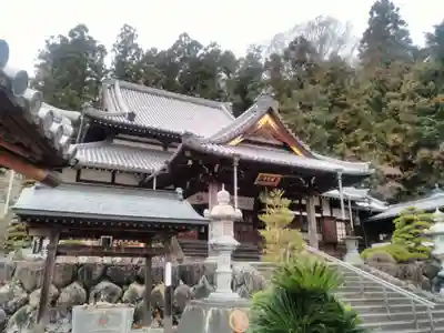 円実寺の本殿・本堂