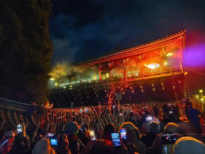 東大寺 二月堂のお祭り